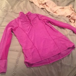 Champion semi-fitted shirt with thumbholes